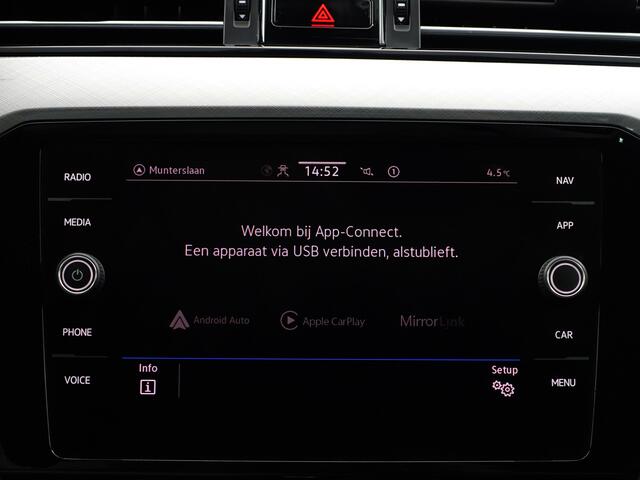 Volkswagen PASSAT Variant 1.5 TSI Business Aut- Ada Cruise, Ergo Comfort, Keyless, Carplay, Park Assist, Elek Trekhaak, Led