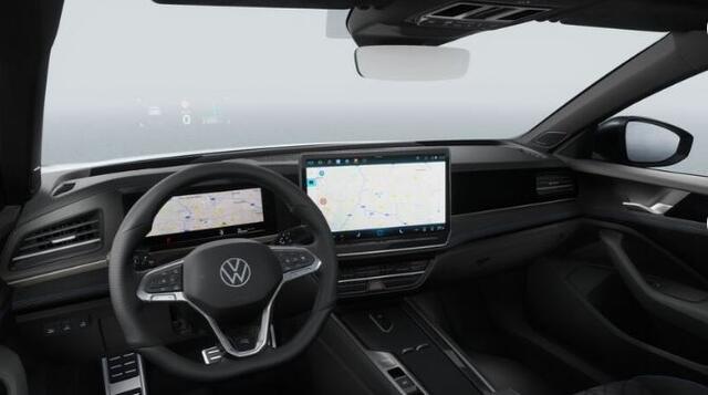 Volkswagen PASSAT Variant 1.5 eTSI R-Line Edition