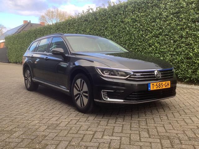 Volkswagen PASSAT 1.4 TSI Variant GTE