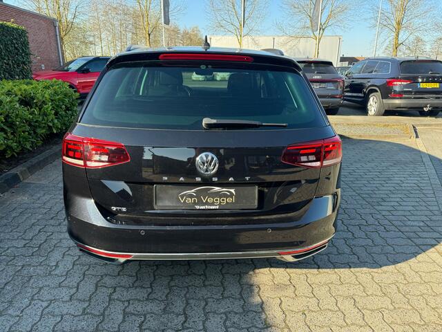 Volkswagen PASSAT 1.4 TSI PHEV GTE Business virtual cockpit, pano, memory stoel