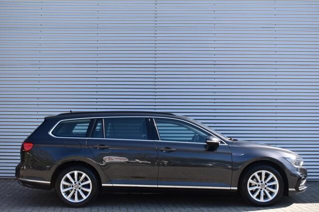 Volkswagen PASSAT 1.4 TSI PHEV GTE / ADAP. CRUISE / P.CAM. / 100% DEALER ONDH.