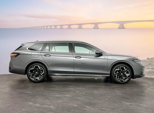 Volkswagen PASSAT R-Line Business Variant (9) 1.5 110 kW / 150 pk e Volkswagen Passat Variant R-Line Business 1.5 110 kW / 150 pk eTSI Variant 7