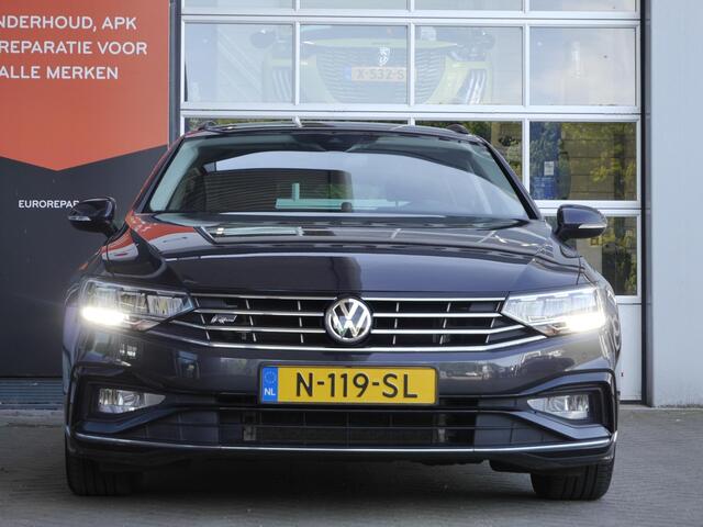 Volkswagen PASSAT Variant 1.5 TSI Elegance Business R | Automaat | Trekhaak | Navigatie | Stoelverwarming | Apple carplay | Parkeersensoren voor en achter | Climate control | Keyless entry en start