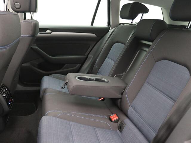 Volkswagen PASSAT Variant 1.4 TSI PHEV GTE Business 218PK DSG full led, adaptive cruise met travel assist, stoelverwarming voor, keyless, achteruitrijcamera, elek. bedienbare achterklep, 18" lichtmetaal