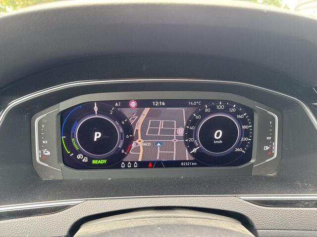 Volkswagen PASSAT Variant 1.4 TSI PHEV GTE Business 218Pk | Trekhaak | Pano Dak | ERGO Massage | App Connect |