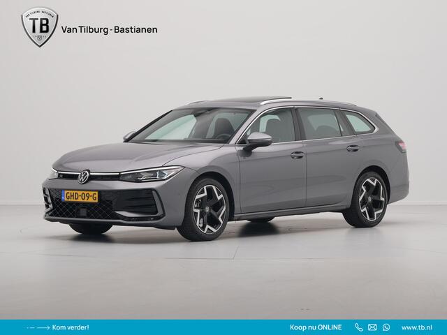Volkswagen PASSAT Variant 1.5 eTSI 150pk R-Line Business Panorama Trekhaak Camera Side Assist