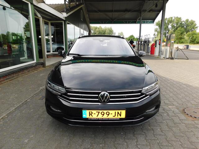 Volkswagen PASSAT 1.5TSI 150PK DSG BUSINESS!! All- in Prijs!!