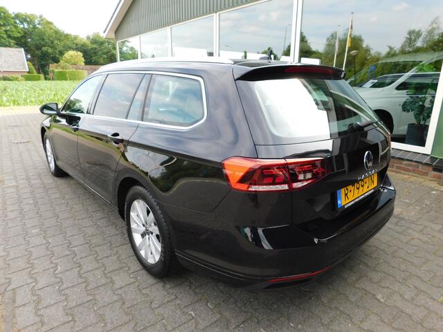 Volkswagen PASSAT 1.5TSI 150PK DSG BUSINESS!! All- in Prijs!!