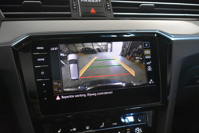 Volkswagen PASSAT GTE eLTrekh+aklep zwarte hemel vol leder Virtual Disc Pro Navi Panodak