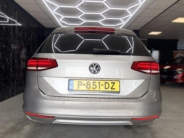 Volkswagen PASSAT Variant 1.4 TSI ACT Highline / virtuele klok / stoelverwarming / CarPlay enzv