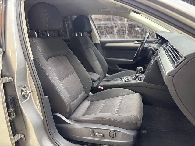 Volkswagen PASSAT Variant 1.4 TSI ACT Highline / virtuele klok / stoelverwarming / CarPlay enzv