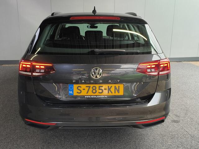 Volkswagen PASSAT Variant 1.5 TSI Comfort Business DSG-AUTOMAAT uit 2020 Rijklaar + 12 maanden Bovag-garantie Henk Jongen Auto's in Helmond, al 50 jaar service zoals 't hoort!