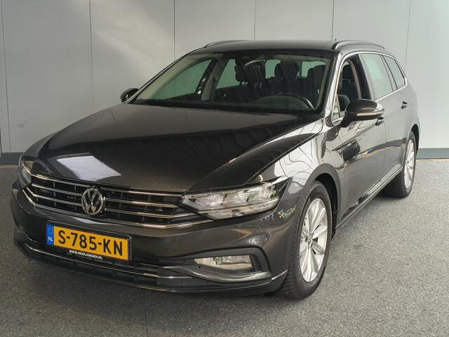 Volkswagen PASSAT Variant 1.5 TSI Comfort Business DSG-AUTOMAAT uit 2020 Rijklaar + 12 maanden Bovag-garantie Henk Jongen Auto's in Helmond, al 50 jaar service zoals 't hoort!