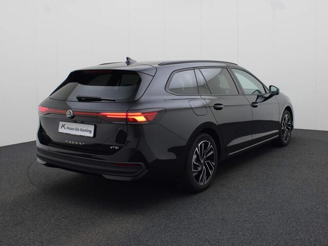 Volkswagen PASSAT Variant 1.5 eTSI/150PK Business · Achteruitrijcamera · Trekhaak · Cruise Control Adaptief