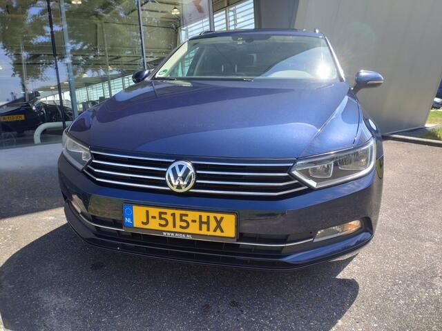 Volkswagen PASSAT 1.4 TSI Connected S.