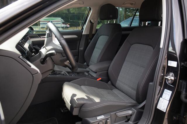 Volkswagen PASSAT Variant 1.5 TSI Comfort Business , Adap. cruise, Carplay, Keyess entry,