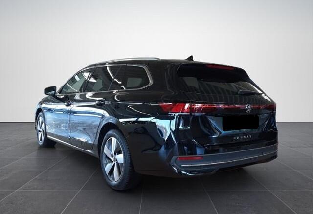 Volkswagen PASSAT Variant 2.0 TDI 150 PK DSG ACC LED 360 Camera Trekhaak Massage