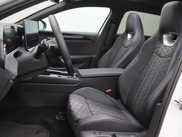 Volkswagen PASSAT Variant 1.5 eHybrid R-Line Business Trekhaak, 360 graden Camera, Harman & Kardon, Head-up Display, Leeds 19", Panoramadak, Elek. achterklep, LED-Matrix