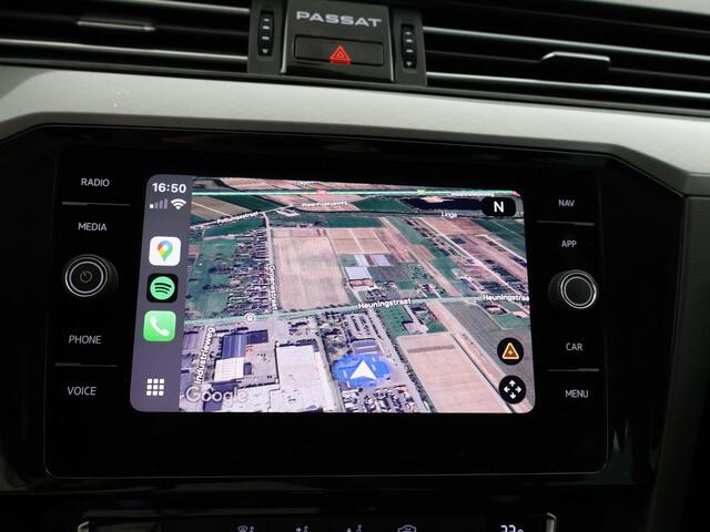 Volkswagen PASSAT Variant 1.5 TSI 150 PK DSG AUT. + WEGKL. TREKHAAK | 19 INCH LMV | ADAPTIVE CRUISE | APPLE CARPLAY | LED