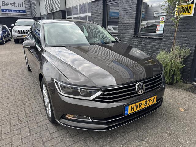 Volkswagen PASSAT 1.4 TSI ACT Highline