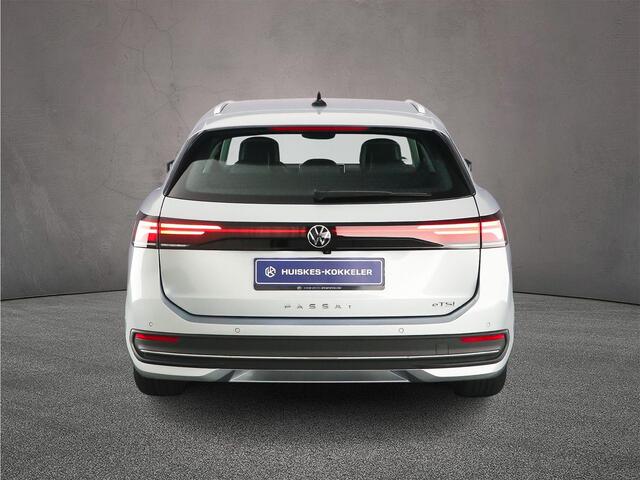Volkswagen PASSAT Variant Business 1.5 eTSI 150pk DSG Automaat Trekhaak, Adaptive cruise control, Achteruitrijcamera, LED koplampen, Navigatie, Park assist, App connect