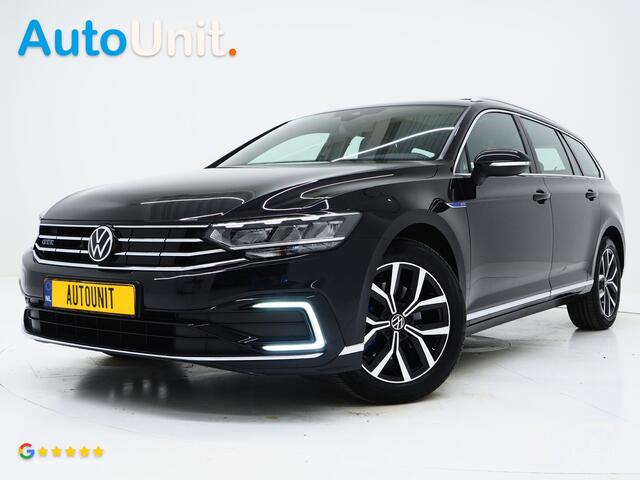 Volkswagen PASSAT Variant 1.4 TSI PHEV GTE | Panoramadak | Trekhaak | Massage | Camera | Adaptive Cruise | Carplay
