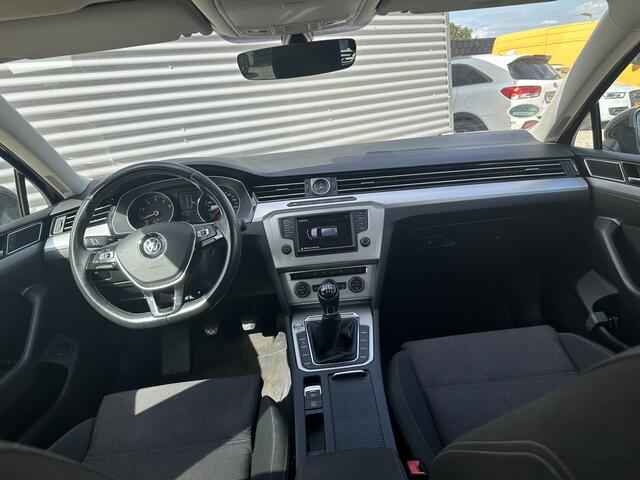 Volkswagen PASSAT Variant 1.4 TSI ACT Comfortline | Nieuw Binnen | Navigatie | Trekhaak | APK 29-03-2026 |