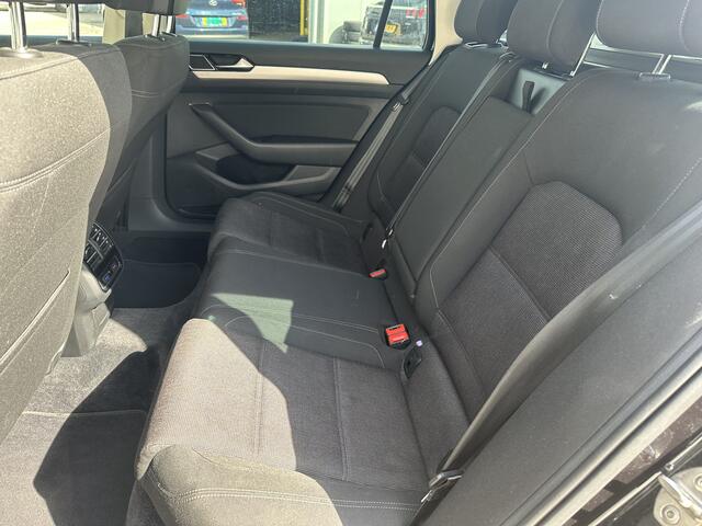 Volkswagen PASSAT Variant 1.4 TSI ACT Comfortline | Nieuw Binnen | Navigatie | Trekhaak | APK 29-03-2026 |