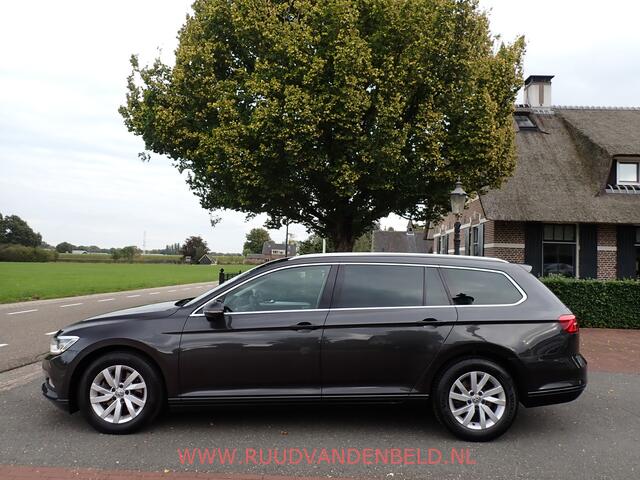 Volkswagen PASSAT Variant 1.4TSI DSG7 ACC / FULL-LED / NAVIGATIE