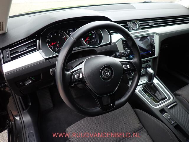 Volkswagen PASSAT Variant 1.4TSI DSG7 ACC / FULL-LED / NAVIGATIE