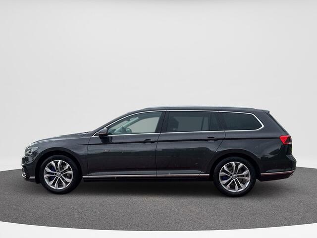 Volkswagen PASSAT 1.4 TSI PHEV GTE Business | 218 Pk | DCC | A-Camera | ERGO | Trekhaak |