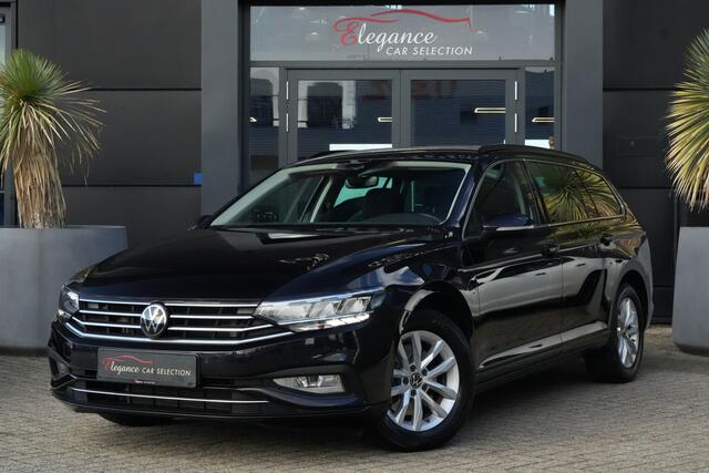 Volkswagen PASSAT Variant 1.5 eTSI Business Navigatie/Trekhaak/Parkeersensoren