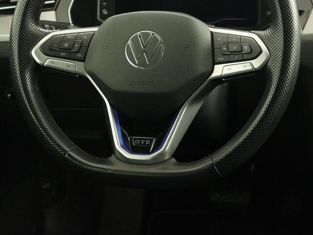 Volkswagen PASSAT 1.4 TSI PHEV GTE | Trekhaak | Stoelverwarming | Virtual Cockpit | Massage | Camera | Carplay | Adaptive cruise | ErgoComfort | Matrix LED | Plug In