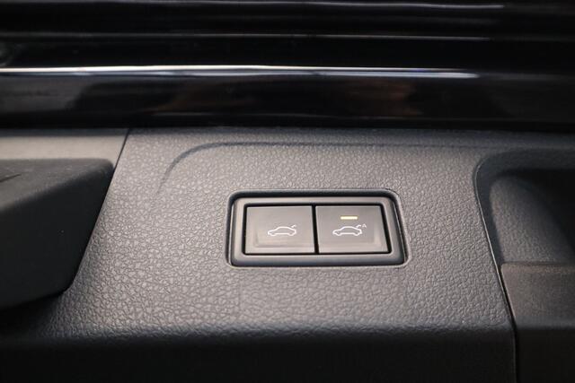 Volkswagen PASSAT Variant 1.4 TSI PHEV GTE Business Panoramadak Full-led Trekhaak