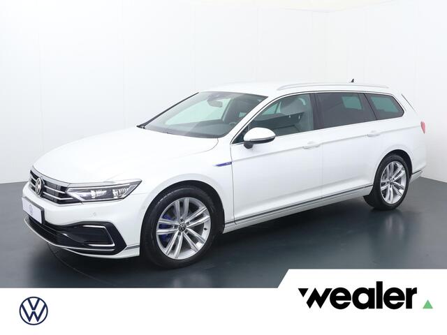 Volkswagen PASSAT Variant 1.4 TSI PHEV GTE Business | 218 PK | SoH 90% | Automaat | Trekhaak | Matrix LED koplampen | Navigatiesysteem | 18"LM velgen |