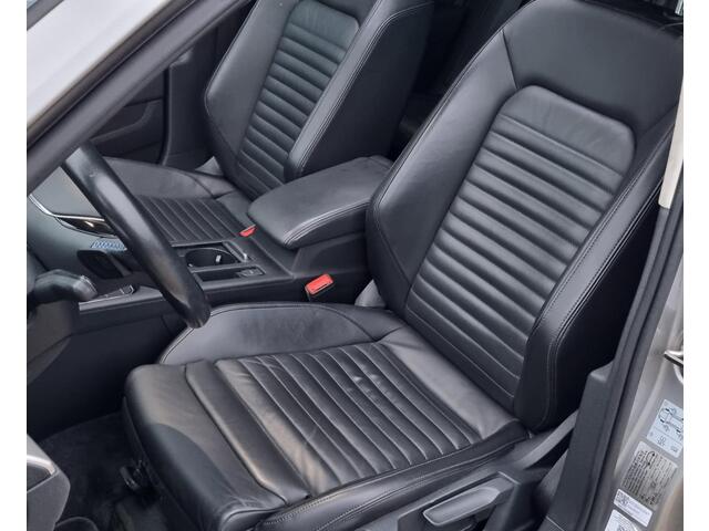 Volkswagen PASSAT Variant 1.4 TSI GTE Connected Series Plus | Zeer Nette Staat! | NL AUTO | Volledig Dealeronderhouden! | Elektrisch Glazen Panorama-dak | Leer | Stoelverwarming | Ergo Comfort Stoel | Dynaudio | Adaptive Cruise Control |Parkeersensoren Voor en Achter | 2 S