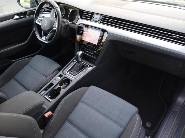 Volkswagen PASSAT Variant GTE 1.4 TSI PHEV 218PK | Adaptive Cruise | Carplay/Android | Stoelverwarming |