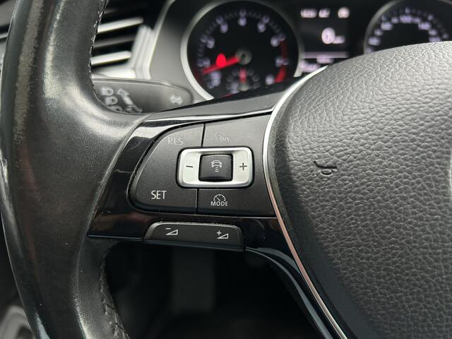 Volkswagen PASSAT Variant 1.4 TSI ACT Connected Series Plus ADAPT CRUISE TREKHAAK ECC