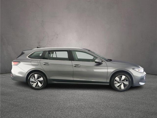 Volkswagen PASSAT Variant Business 1.5 eTSI 150pk DSG Automaat Trekhaak, Adaptive cruise control, Navigatie, Achteruitrijcamera, LED koplampen, Parkeersensoren