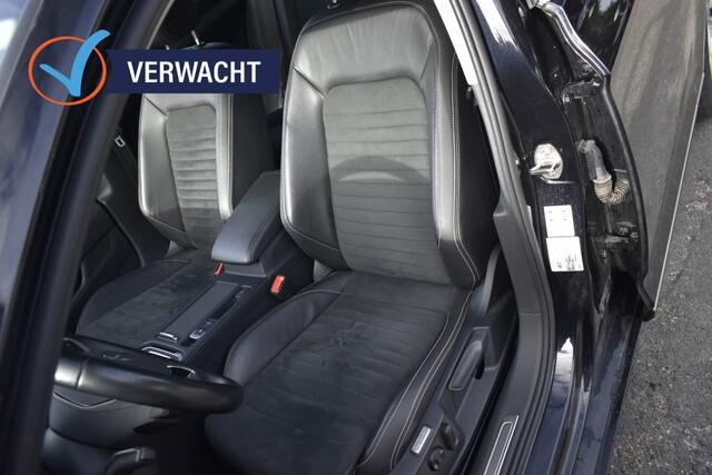 Volkswagen PASSAT high/stoelvrw/clima/carplay