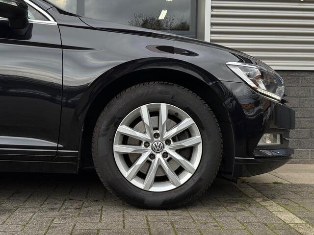 Volkswagen PASSAT Variant 1.5 TSI Highline DSG Navi Camera