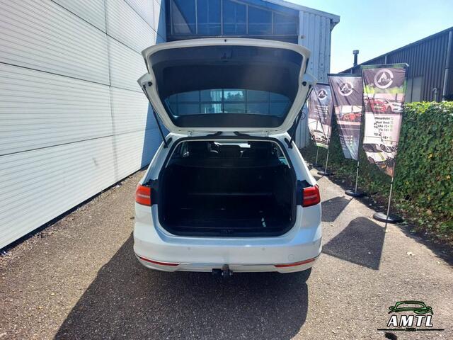 Volkswagen PASSAT Variant - 1.6 TDI Connected Series Plus