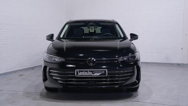 Volkswagen PASSAT Variant 1.5 eTSI Business Trekhaak IQ Drive Apple Carplay Winterpakket 360 Camera Akoestisch pakket