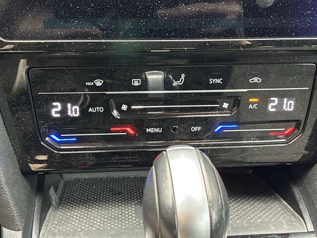 Volkswagen PASSAT Variant 1.5 TSI 150pk DSG Business · Camera · Apple/Android Car Play · ACC · Verkeersbord detectie · Alarmklasse 3 · Elek. Lendensteun + Rugleuning Bestuurder · Garantie t/m 16-03-2027 of 100.000km