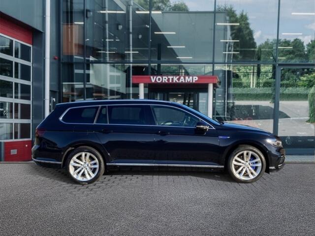 Volkswagen PASSAT 1.4 TSI DSG GTE TREKHAAK/CAMERA/NAVI/ACC/E-KLEP/STOELVERW