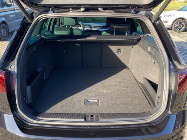 Volkswagen PASSAT 1.4 TSI DSG GTE TREKHAAK/CAMERA/NAVI/ACC/E-KLEP/STOELVERW