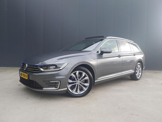 Volkswagen PASSAT Variant 1.4 TSI GTE Highline PANO DAK CAMERA ADAPT CRUISE ALCANTARA LED NAVI ECC TREKHAAK