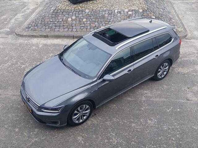 Volkswagen PASSAT Variant 1.4 TSI GTE Highline PANO DAK CAMERA ADAPT CRUISE ALCANTARA LED NAVI ECC TREKHAAK