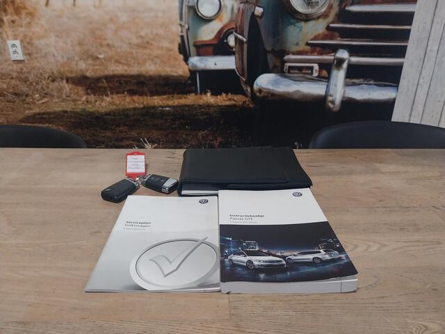 Volkswagen PASSAT Variant 1.4 TSI GTE Highline PANO DAK CAMERA ADAPT CRUISE ALCANTARA LED NAVI ECC TREKHAAK