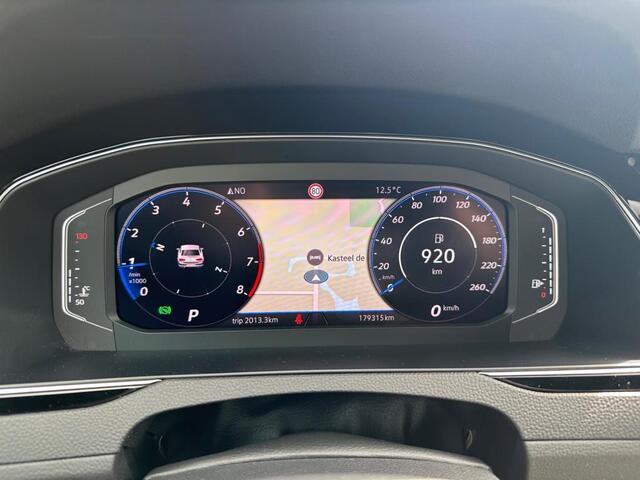 Volkswagen PASSAT 1.5 TSI | Business R-Line | LED | Camera | Leder | DigiDash |
